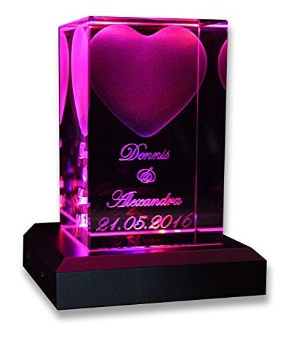Personalisiertes VIP-LASER Kristall Herz mit Wunschtext und LED-Leuchtsockel