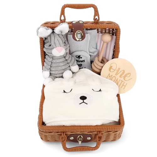Personalisiertes Neugeborenen-Geschenk-Set für Jungen und Mädchen - Babydecken, Holzspielzeug und mehr!