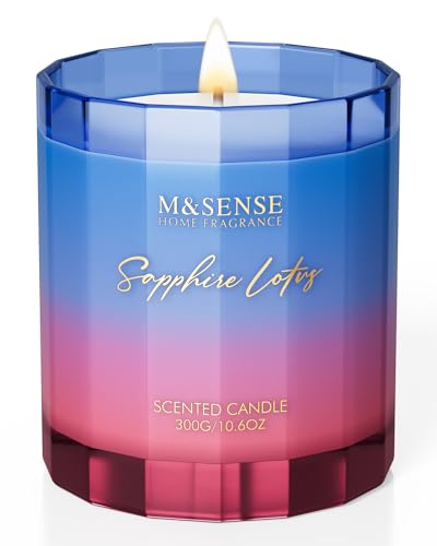 Luxuriöse M&SENSE Saphir Lotus Duftkerze im Glas | 300g | 60h Brenndauer