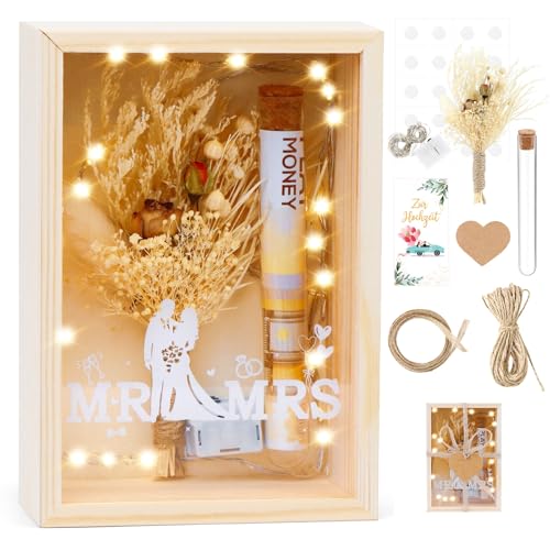 Elegantes Geldgeschenk für Brautpaar mit Trockenblumen und Lichterketten in Holzbox